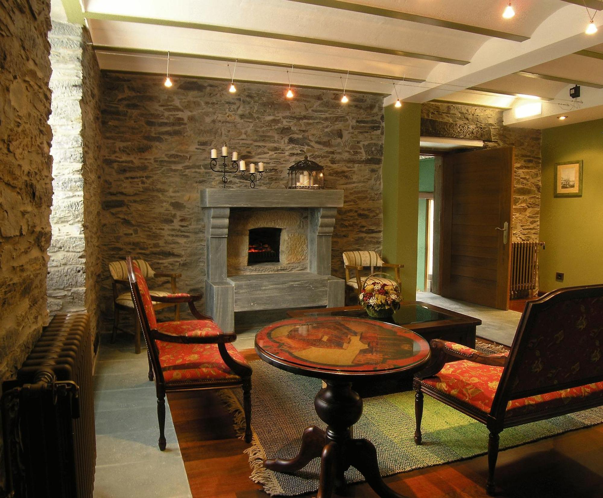 Casona El Gurugu Hotel Luarca Exterior foto