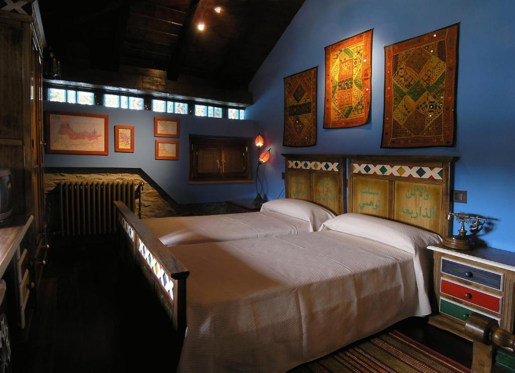 Casona El Gurugu Hotel Luarca Quarto foto