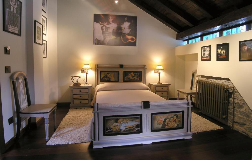 Casona El Gurugu Hotel Luarca Quarto foto